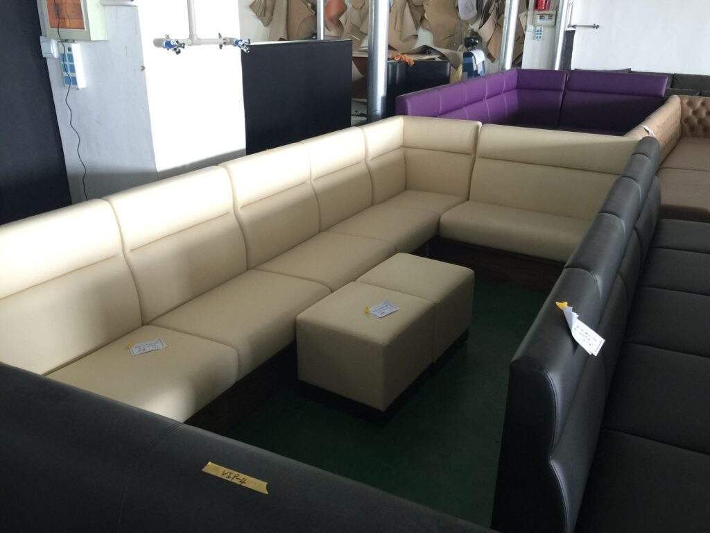 カラオケボックスソファ