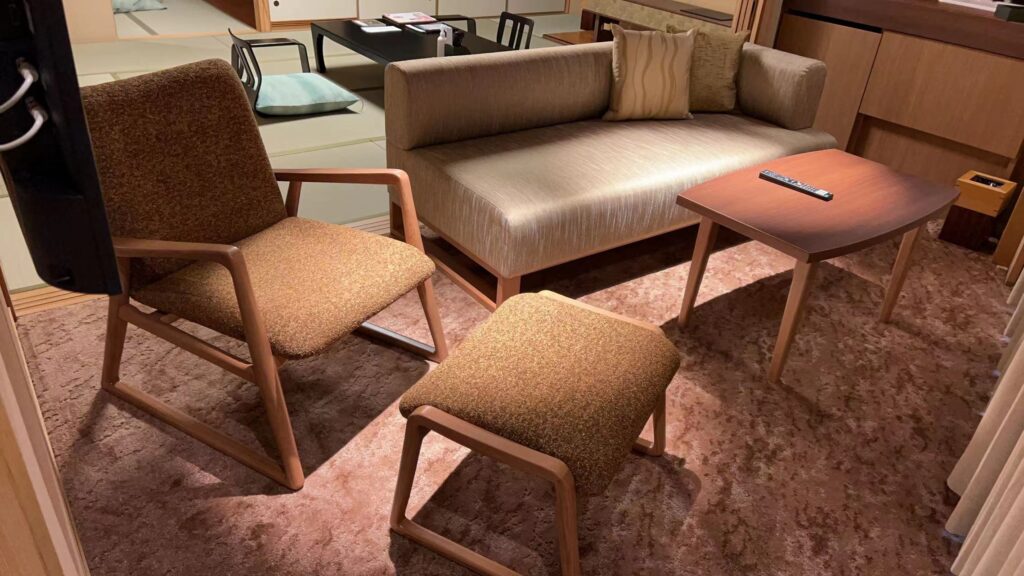温泉旅館の客室家具