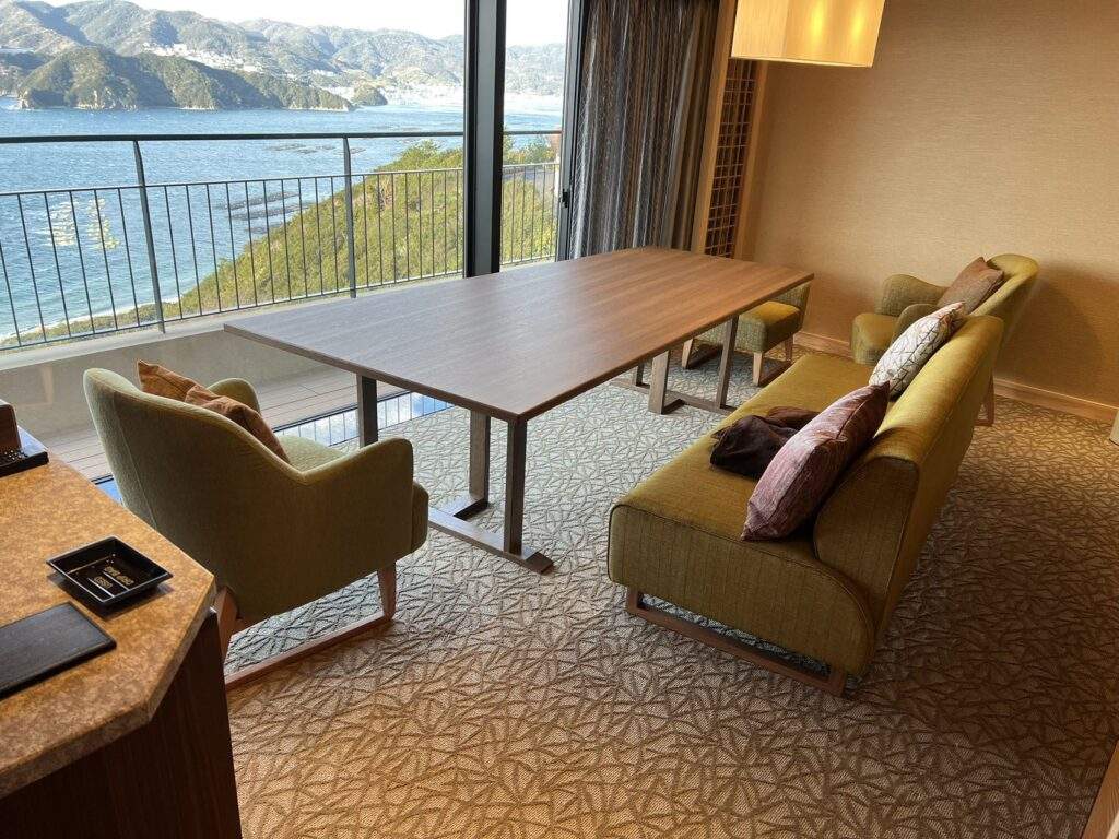 リゾートホテル家具