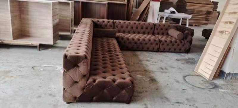 ボタン絞りソファ