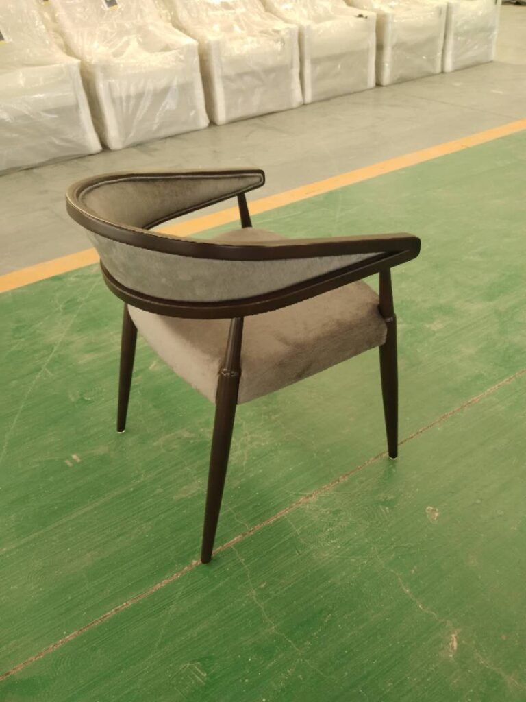 ホテルのラウンジチェアー