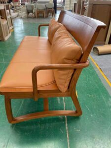 旅館のオーダーソファ