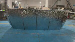 水面ステンレスで家具の製作