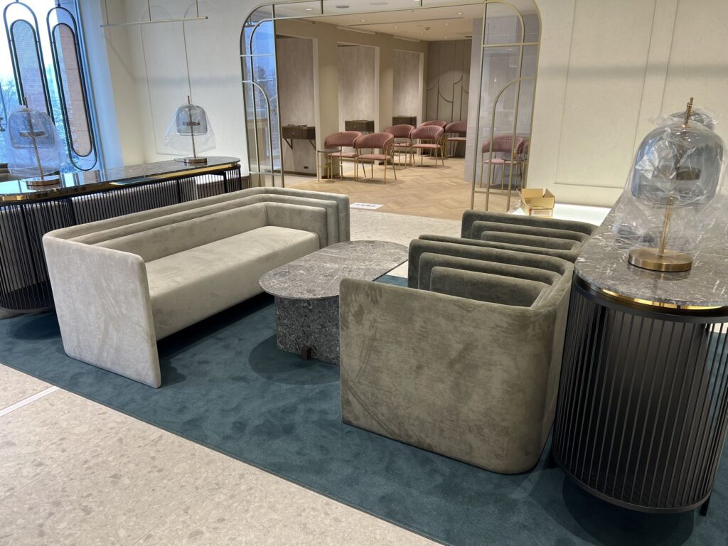 ブライダル家具