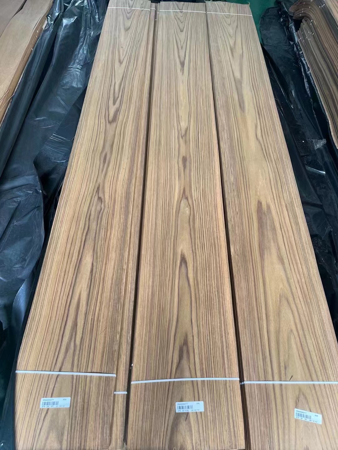 中国家具工場の象嵌の仕事