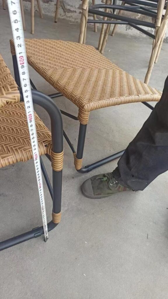 アルミフレームのガーデンチェアの検品