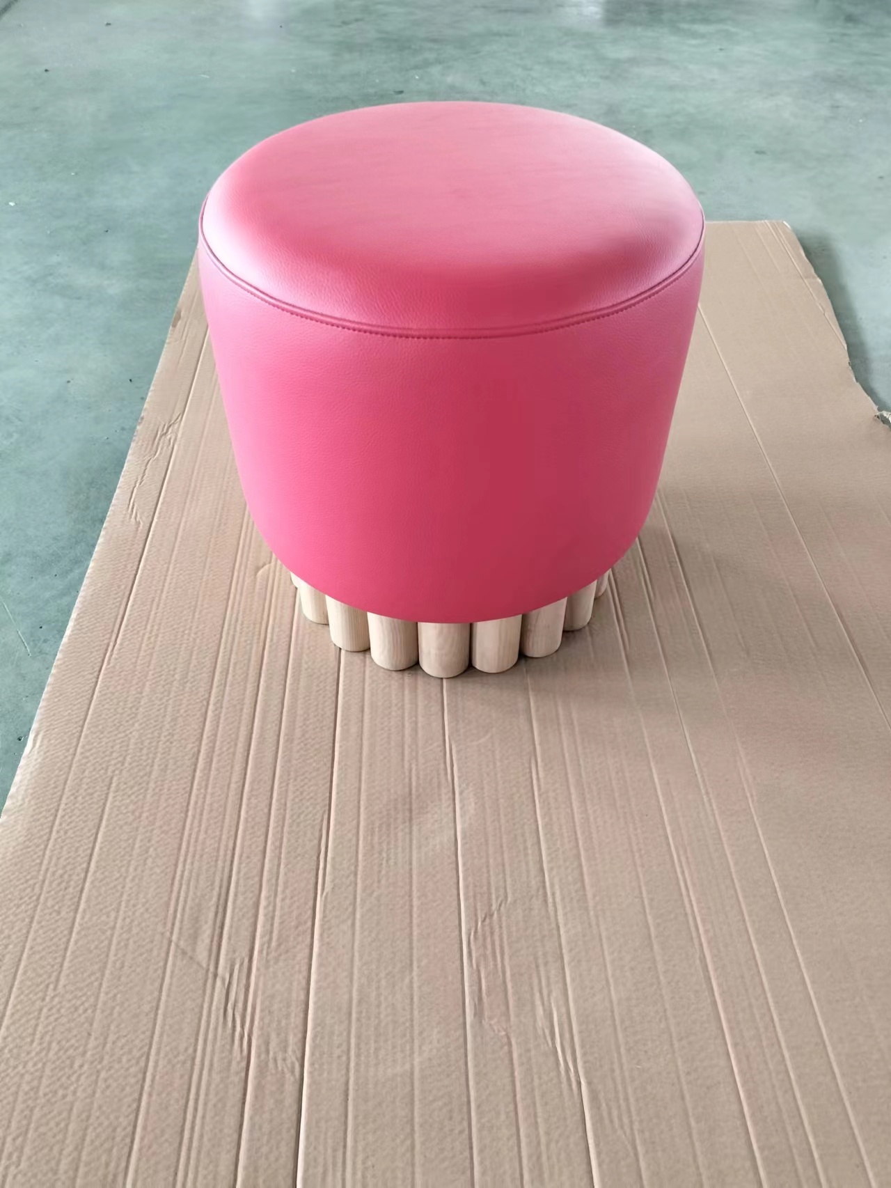 ちょっと可愛いオーダースツール