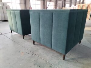 L型ベンチのバック