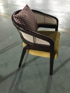 籐を使った椅子
