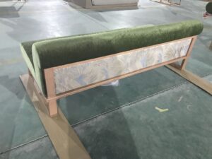 畳の部屋のソファ