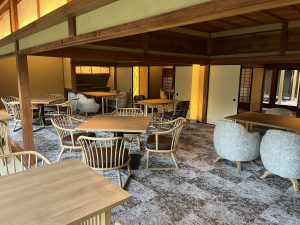 旅館の特注家具納品写真