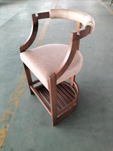 特徴あるオーダーハイチェア