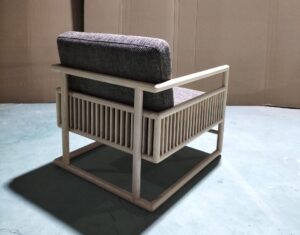 旅館のエントランスに置く椅子