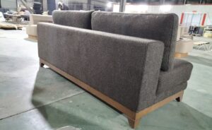 中国の家具工場でオーダーメイド家具を作る