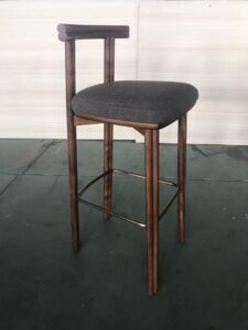 中国の家具工場でオーダーメイド家具を作る