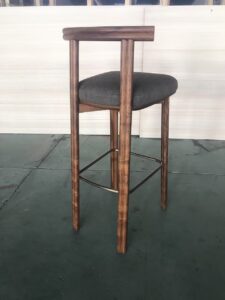 中国の家具工場でオーダーメイド家具を作る