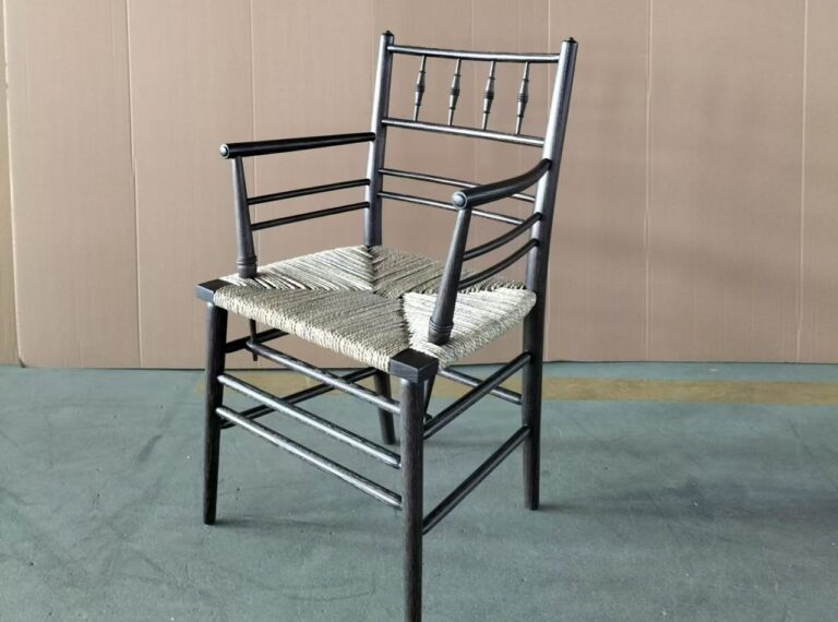 中国の家具工場でオーダーメイド家具を作る