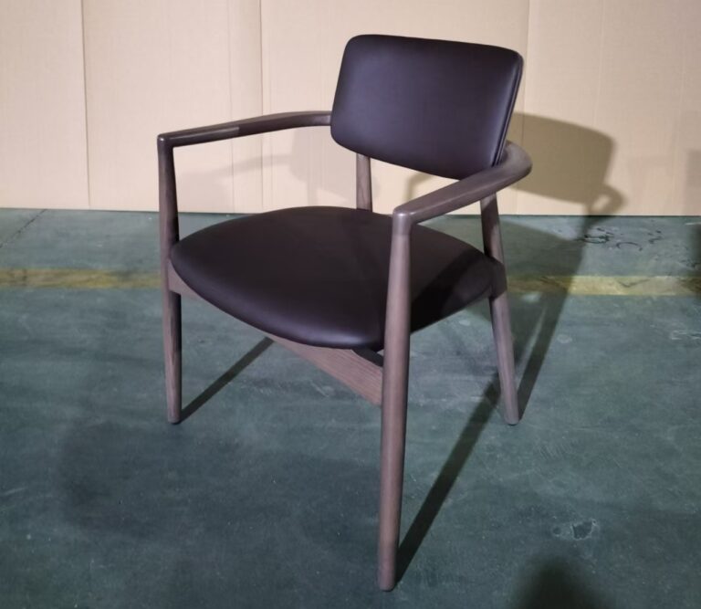 中国の家具工場でオーダーメイド家具を作る