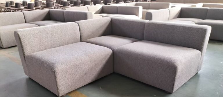 中国の家具工場でオーダーメイド家具を作る