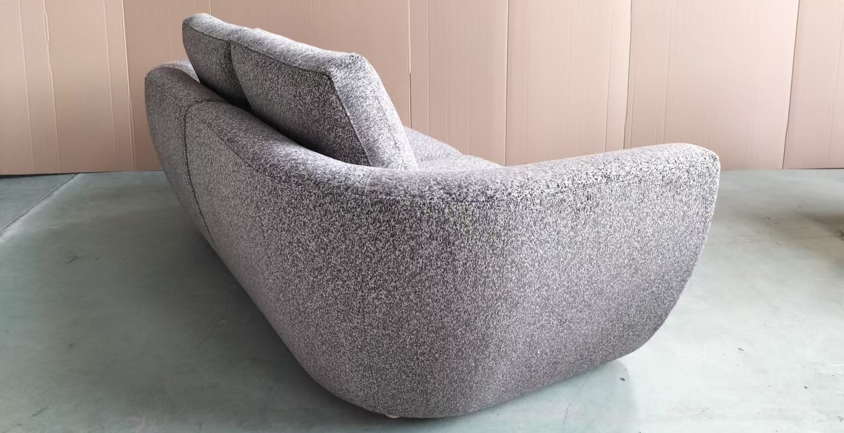 中国の家具工場でオーダーメイド家具を作る