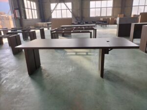 中国の家具工場でオーダーメイド家具を作る