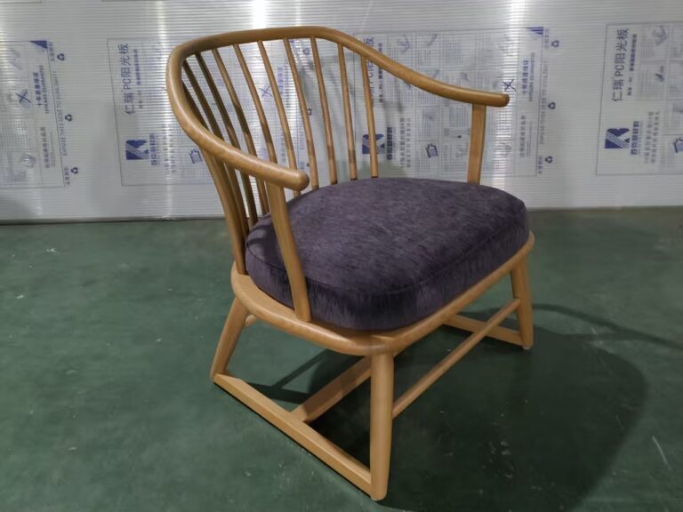 家具工場でオーダーメイド家具を作る