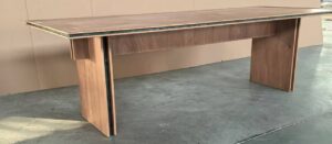 家具工場でオーダーメイド家具を作る