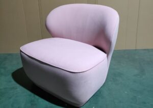 家具工場でオーダーメイド家具を作る