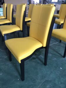 オーダーメイド家具工場で作るスタッキングチェ