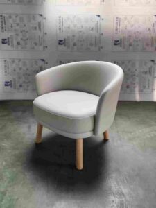 家具工場でオーダーメイドチェア