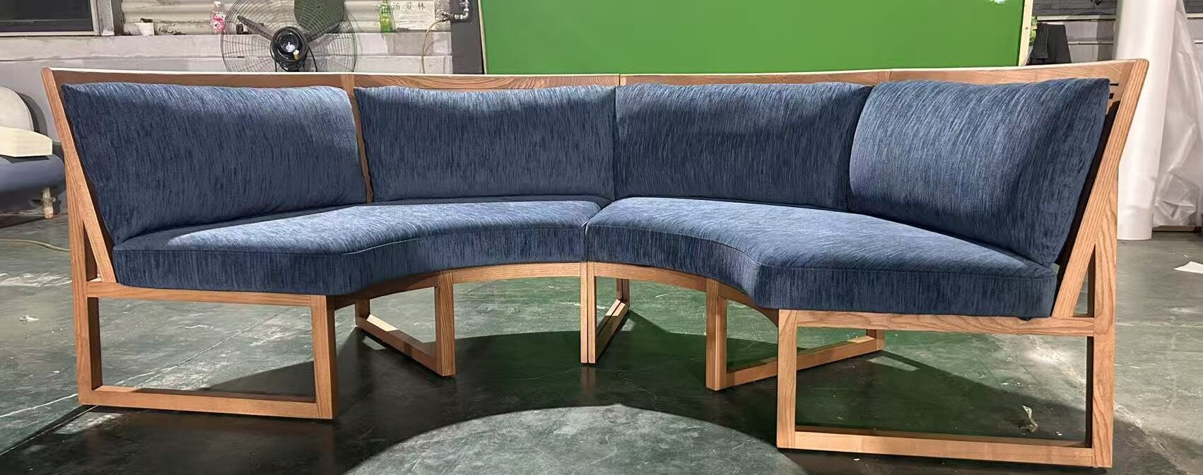 家具工場でオリジナルソファの製作