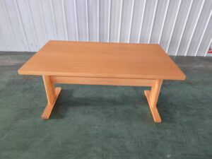 特注家具工場のオーダーメイドのテーブル製作