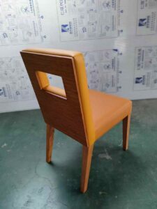 オーダーメイドの家具工場