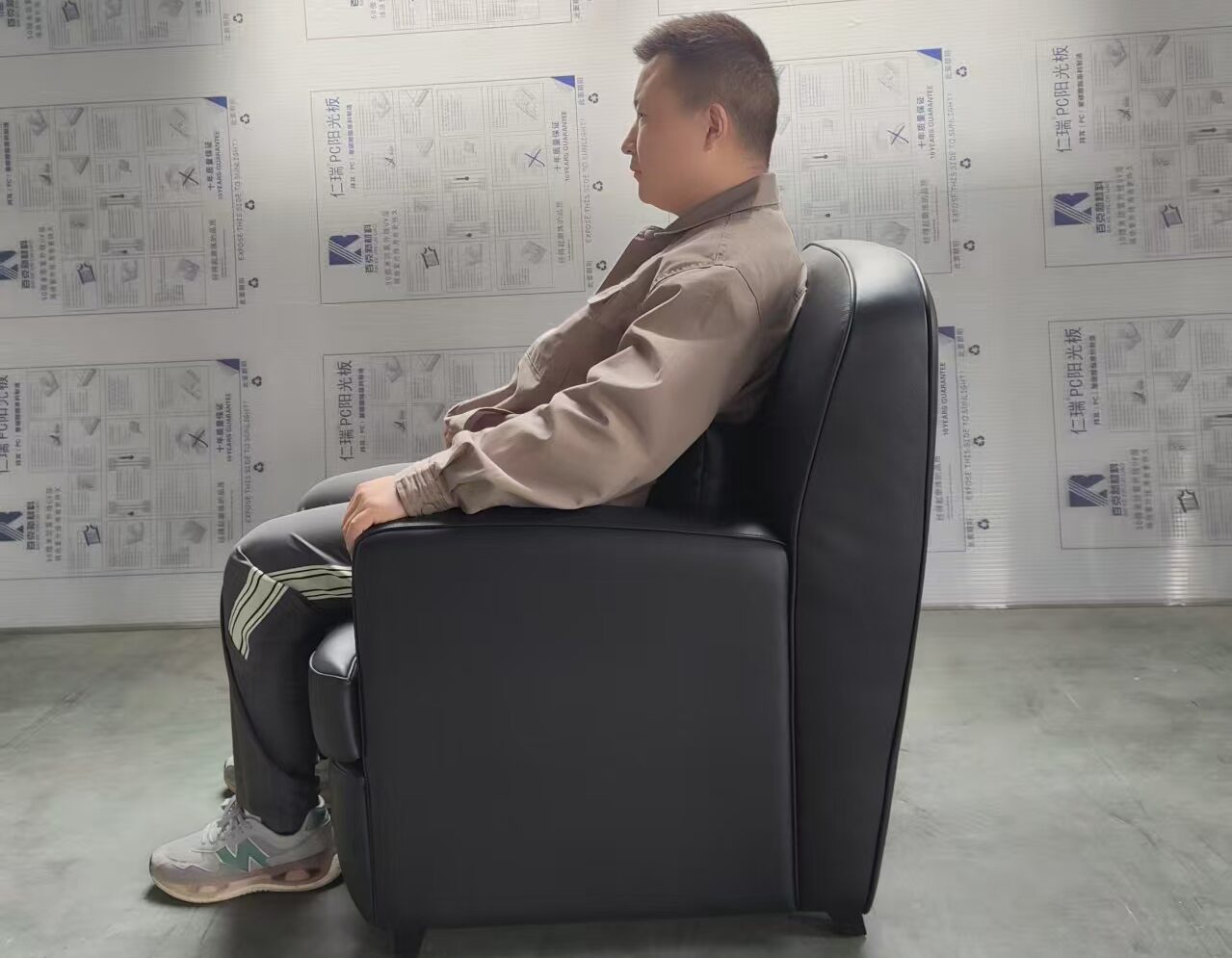 中国の家具工場でオーダーメイド家具を作る