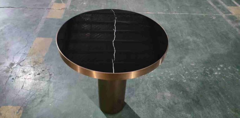 特注家具を製作する家具工場