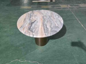 中国の家具工場でオーダーメイド家具を作る