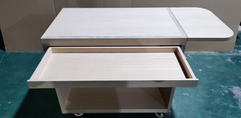 中国の家具工場でオーダーメイド家具を作る