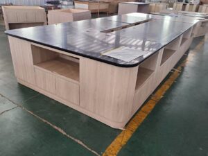 中国の家具工場でオーダーメイド家具