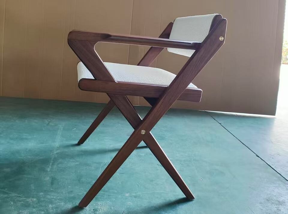 特注家具を中国の家具工場で