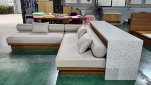 中国の家具工場でオーダーメイド家具を作る