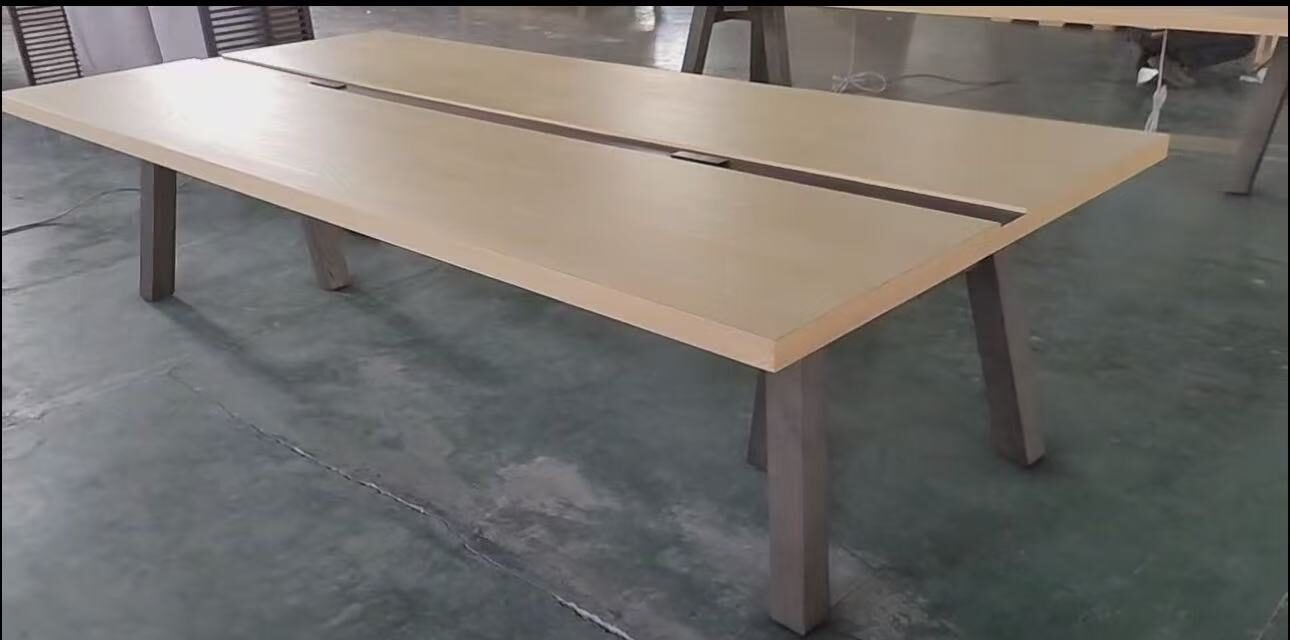 中国の家具工場でオーダーメイド家具を作る