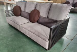 中国の家具工場でオーダーメイド家具を作る