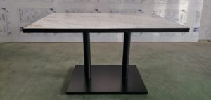 家具工場でオーダーメイド家具を作る