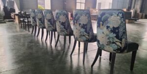 家具工場でオーダーメイド家具を作る