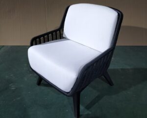 中国の家具工場でオーダーメイド家具を作る