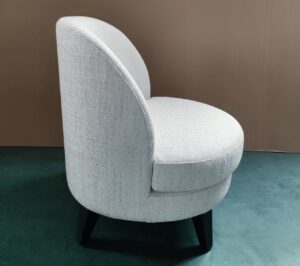 中国の家具工場でオーダーメイド家具を作る