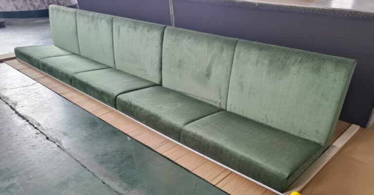 中国の家具工場でオーダーメイド家具を作る