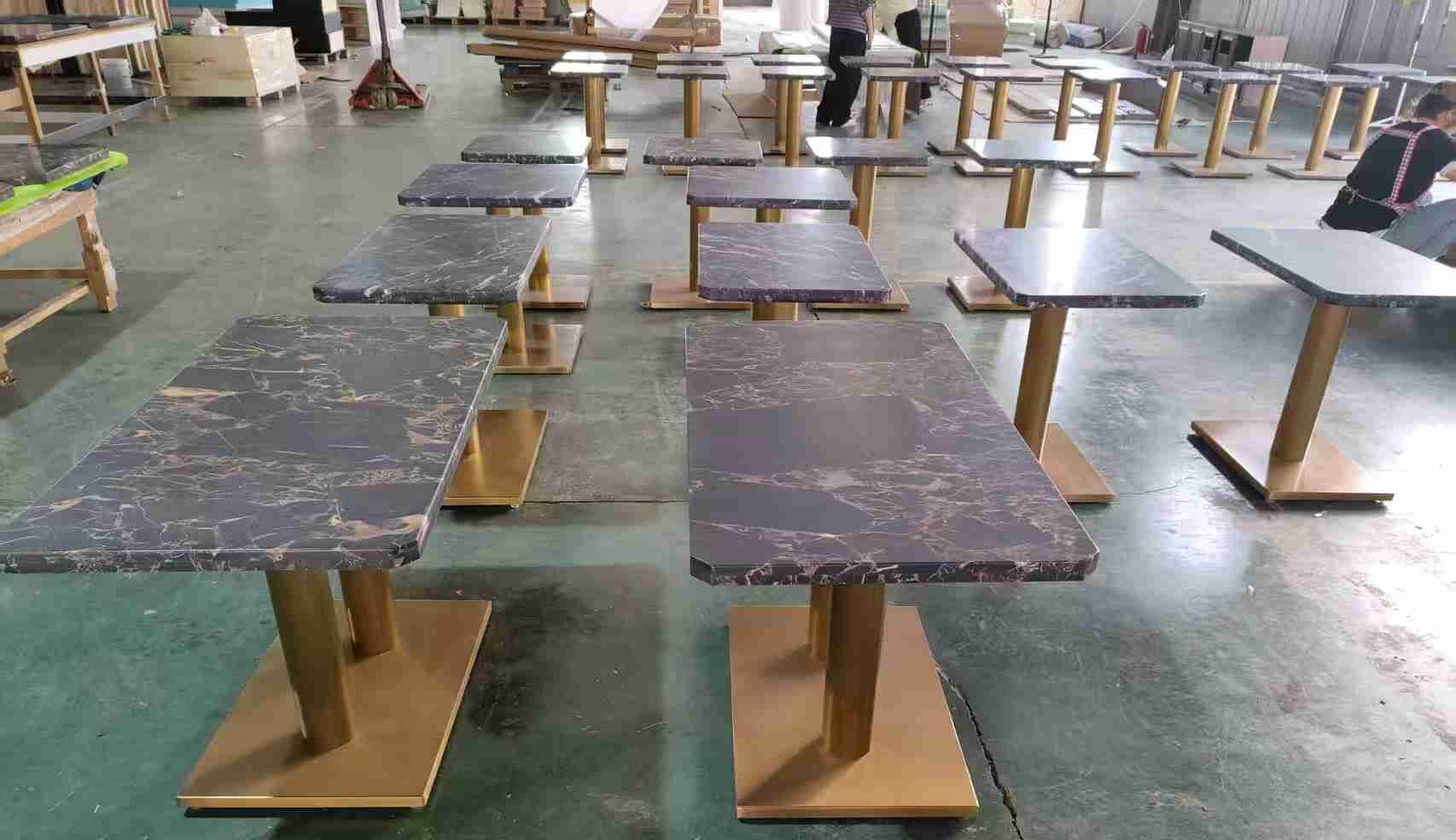 中国の家具工場でオーダーメイド家具を作る